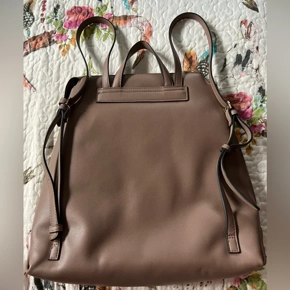 Backpack - Picture 2 of 2